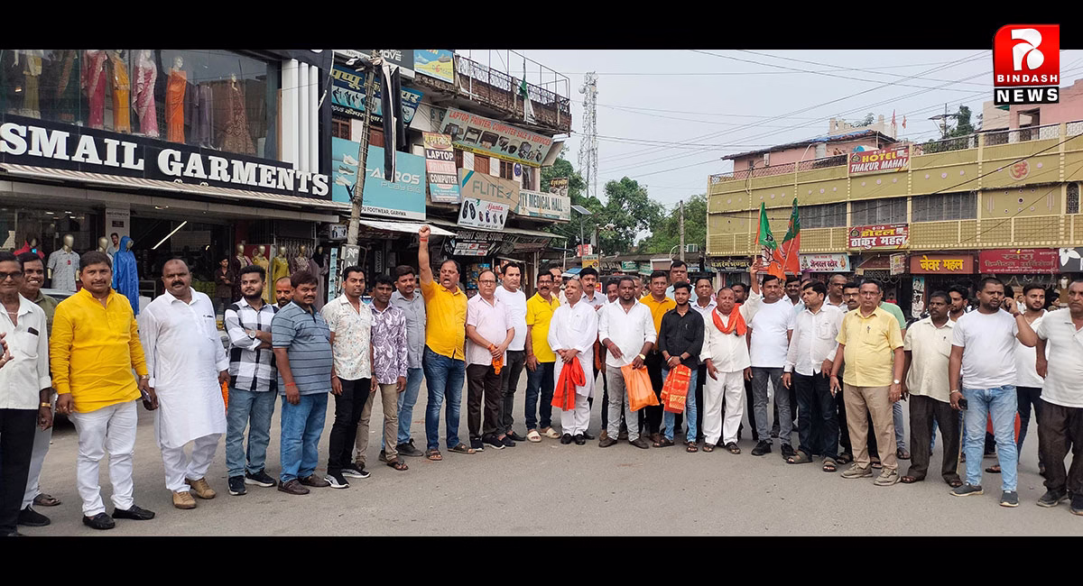 पूर्व गवर्नर व पूर्व सीएम रघुवर दास का जोरदार स्वागत