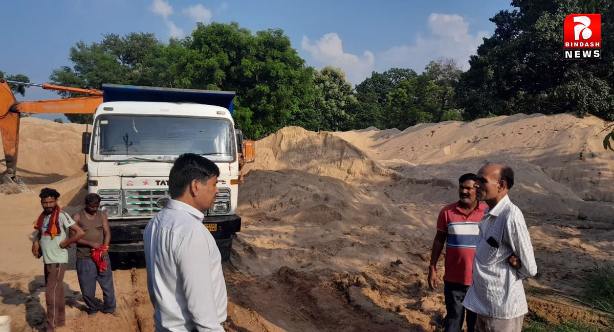एसडीएम ने बकोइया के निजी बालू घाट पर की औचक छापेमारी