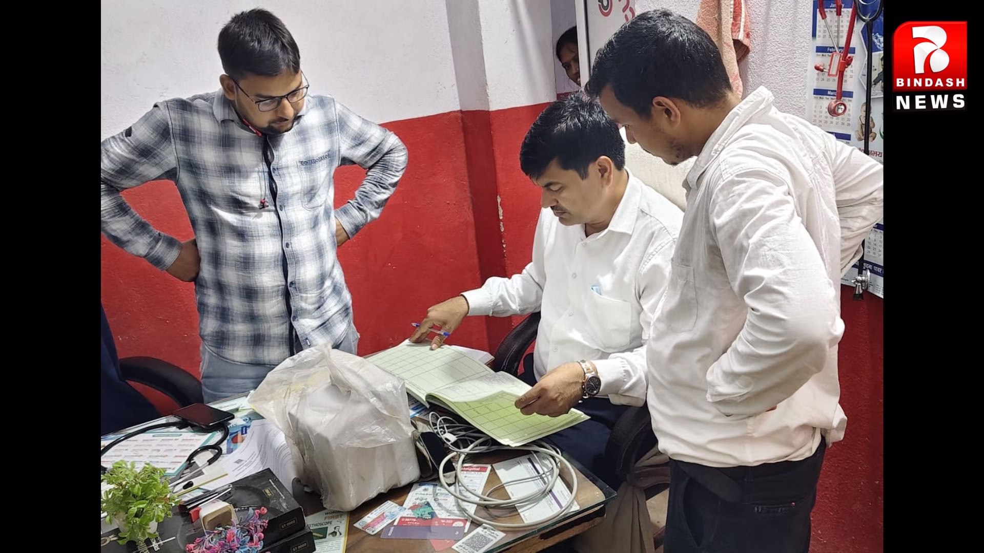 एसडीएम ने चार निजी अस्पतालों का किया औचक निरीक्षण, मिली विसंगतियां