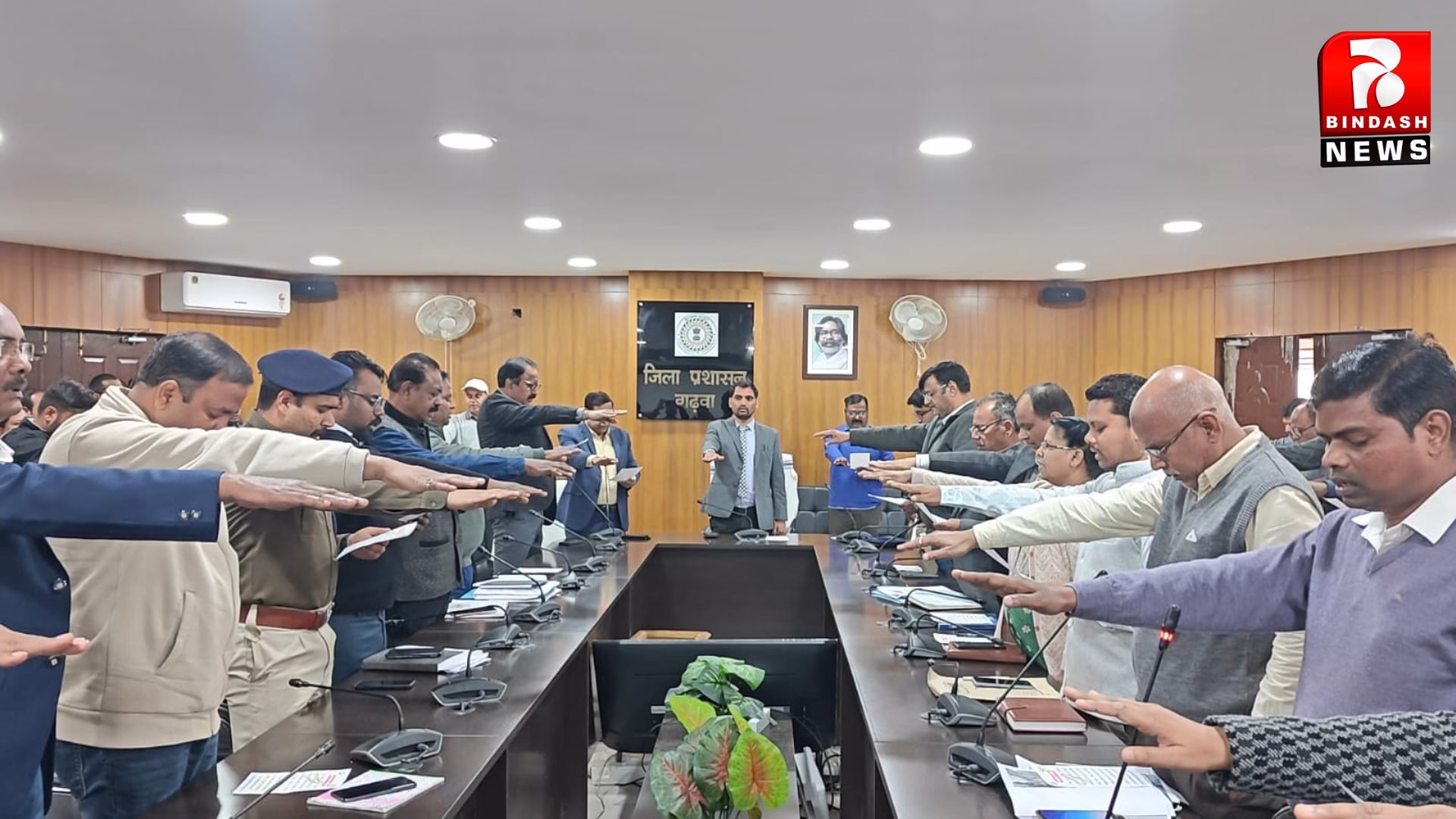 16वें राष्ट्रीय मतदाता दिवस पर गढ़वा में जिला स्तरीय भव्य आयोजन