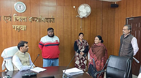 उपायुक्त ने जनसुनवाई के माध्यम से सुनी आमजनों की समस्याएं