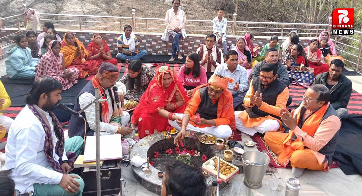 श्री रुद्र महायज्ञ के सफल आयोजन के निमित्त की गई श्री नीलकंठ महादेव जी की विशेष पूजा अर्चना